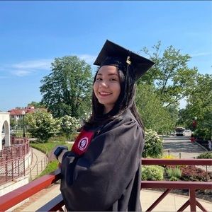 Meet your Posher, Emily